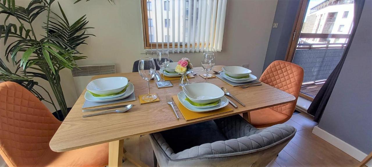 Stunning Modern Coventry City Centre Apartment מראה חיצוני תמונה